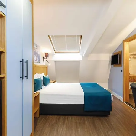 Urban Bomonti Hotel 4*