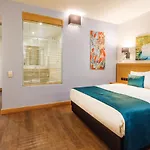 Hotel Urban Bomonti